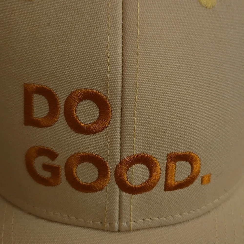 NWT HOST PICK🎉 Cotopaxi Kids Do Good Trucker Hat-Wheat